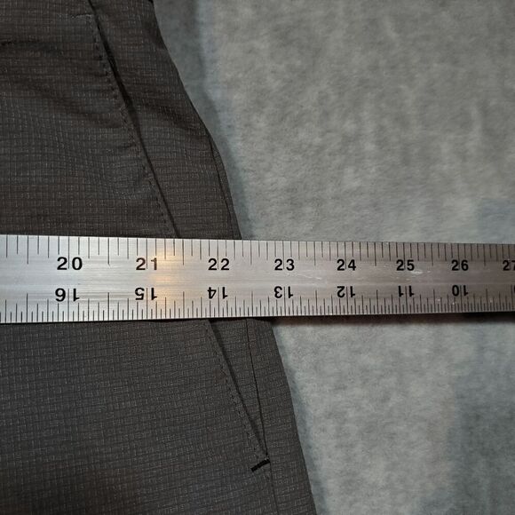 Tommy Bahama Shorts Mens 42 Gray Chino Casual Flat Front Regular Fit Logo Preppy - Picture 3 of 10